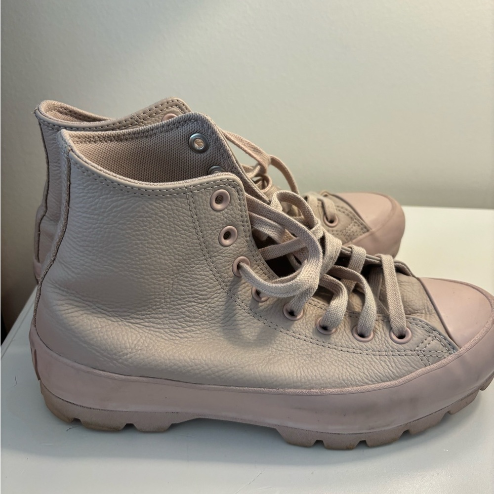Converse size 9